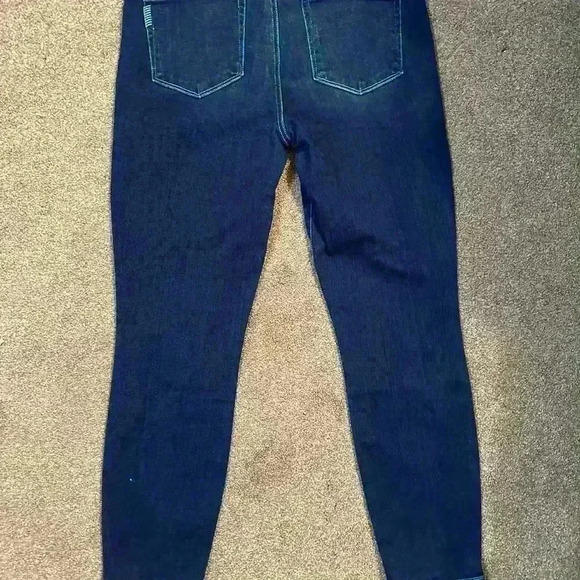 Paige Hoxton Skinny Jeans Size 32 Dark Wash High Rise Ankle Stretch Denim EUC - Picture 3 of 5